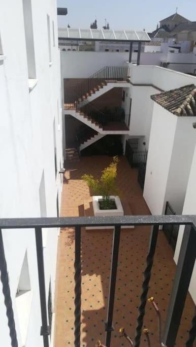 Atico Con Terraza- Solarium Apartment Ecija Bagian luar foto